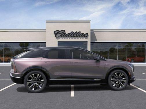 2025 Cadillac OPTIQ Luxury 2 AWD