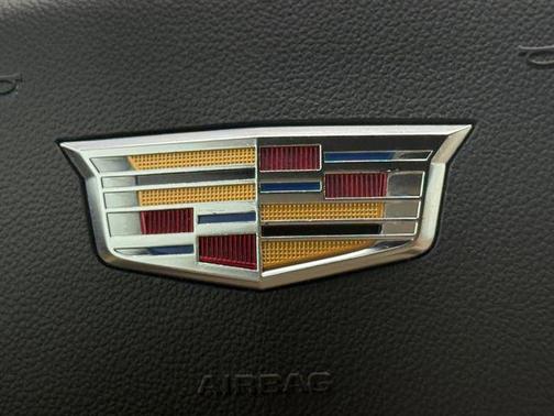 Manhattan Noir Metallic 2019 Cadillac XT5 Premium Luxury