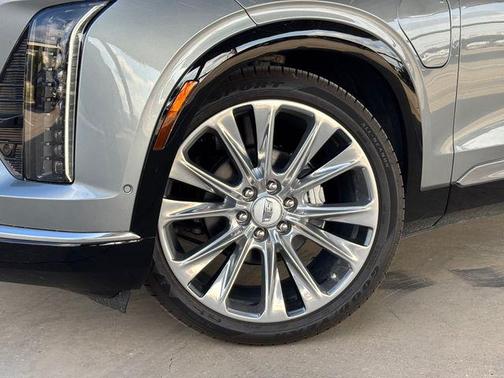 2026 Cadillac VISTIQ Premium Luxury