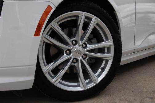 2023 Cadillac CT4 Luxury