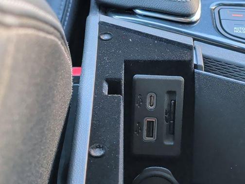 2023 Cadillac CT4 Luxury