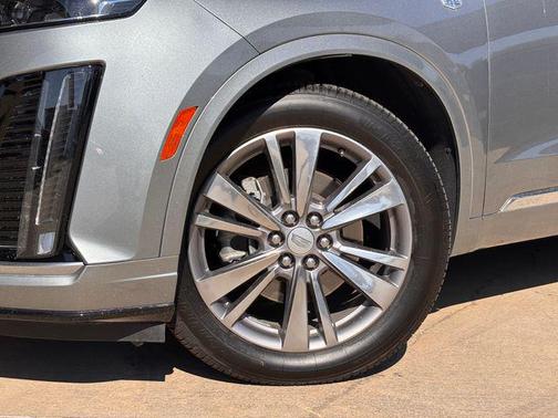 2024 Cadillac XT6 Premium Luxury FWD
