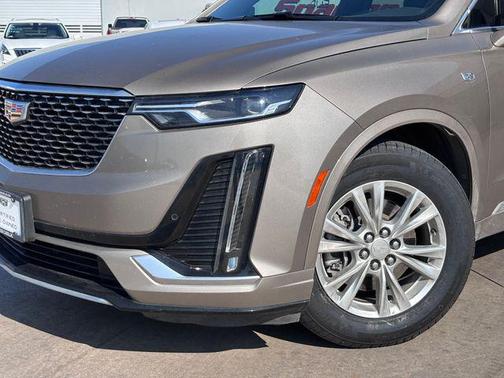 2023 Cadillac XT6 Luxury FWD