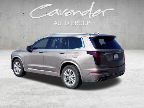2023 Cadillac XT6 Luxury FWD