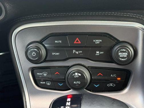 Granite Pearlcoat 2020 Dodge Challenger SXT