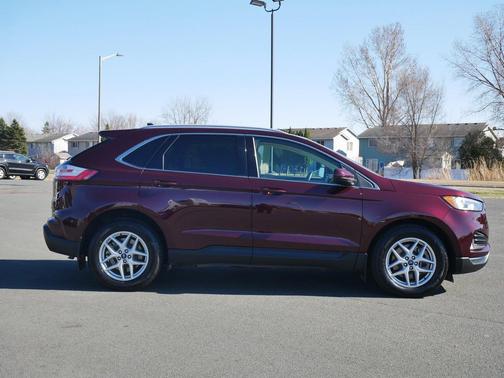Red 2021 Ford Edge SEL