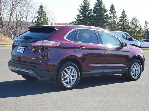 Red 2021 Ford Edge SEL