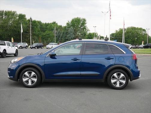 2017 Kia Niro LX
