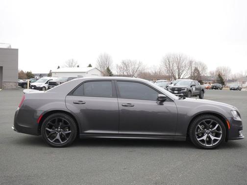 2022 Chrysler 300 S