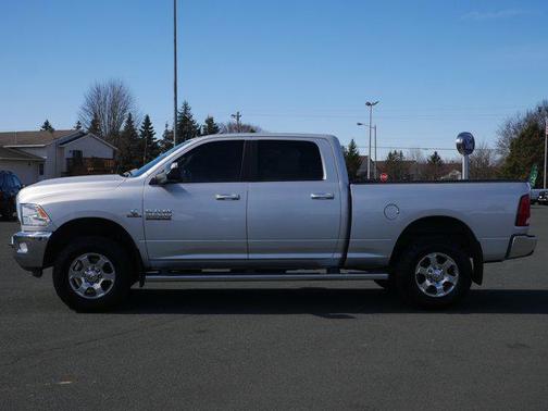 2017 RAM 3500 Big Horn Crew Cab 4x4 6'4' Box