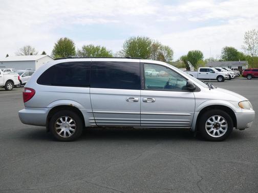 Gray 2003 Chrysler Town & Country LXi