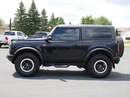 Black 2023 Ford Bronco Badlands