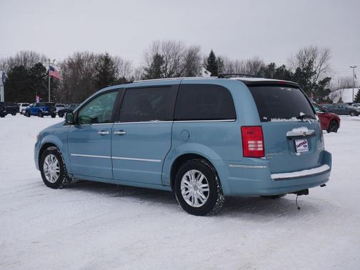 2009 Chrysler Town & Country Limited