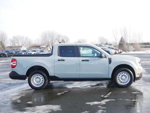 2023 Ford Maverick XL