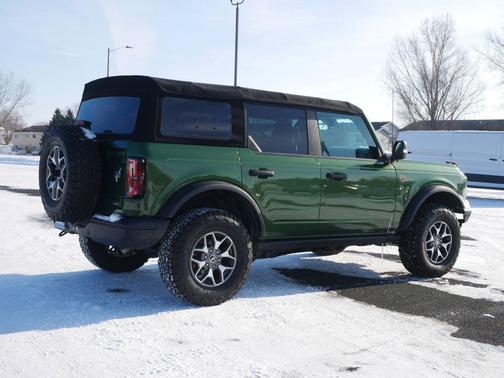 2022 Ford Bronco Badlands