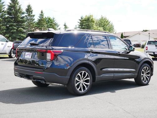 Black 2026 Ford Explorer ST-Line