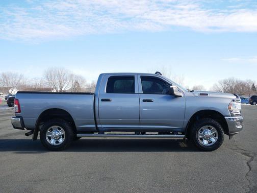 2023 RAM 2500 Tradesman Crew Cab 4x4 6'4' Box