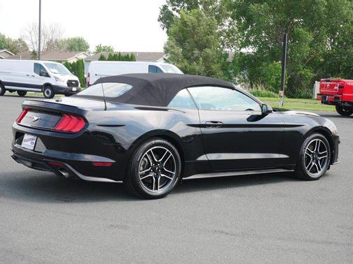 2022 Ford Mustang EcoBoost Premium