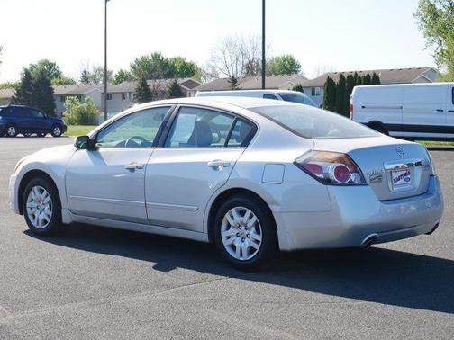 2010 Nissan Altima 2.5 S