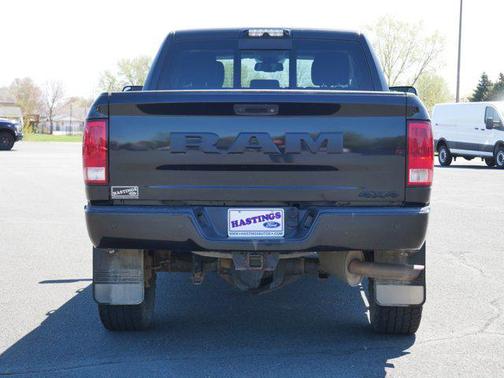 2017 RAM 3500 Big Horn Crew Cab 4x4 6'4' Box