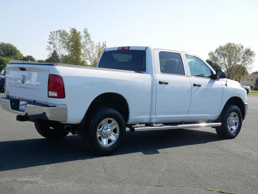 2018 RAM 2500 Tradesman Crew Cab 4x4 6'4' Box