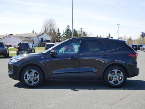 Black 2025 Ford Escape ST-Line Select