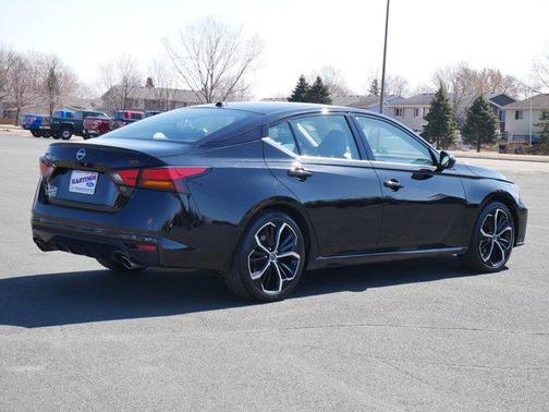 2023 Nissan Altima SR FWD