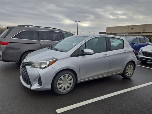 2015 Toyota Yaris L