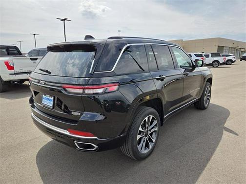 2022 Jeep Grand Cherokee Overland