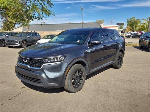 2022 Kia Sorento LX