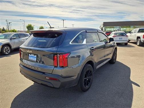 2022 Kia Sorento LX
