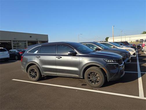 2022 Kia Sorento LX