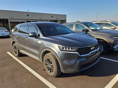 2022 Kia Sorento LX