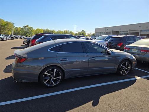2023 Hyundai SONATA SEL Plus