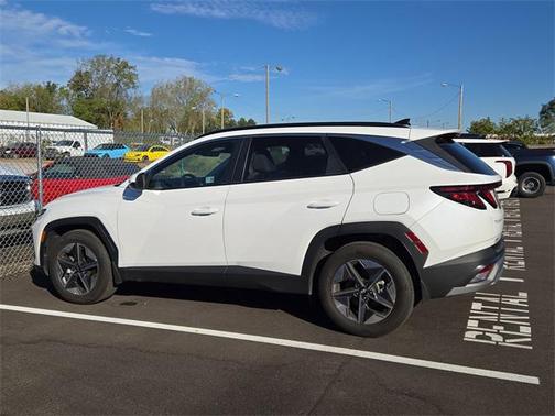 2025 Hyundai TUCSON SEL