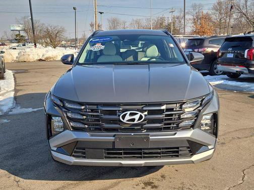 2025 Hyundai TUCSON SEL