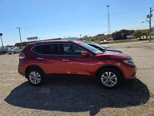 2016 Nissan Rogue SV
