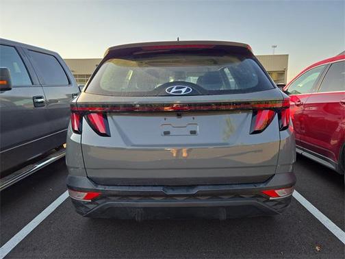 2024 Hyundai TUCSON SE