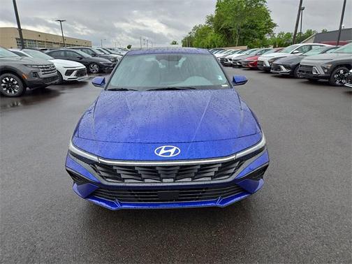 2025 Hyundai ELANTRA SEL