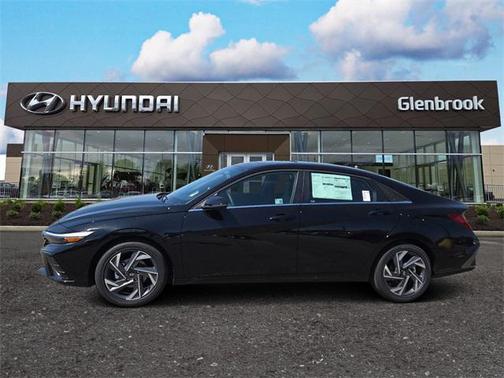 2025 Hyundai ELANTRA Limited