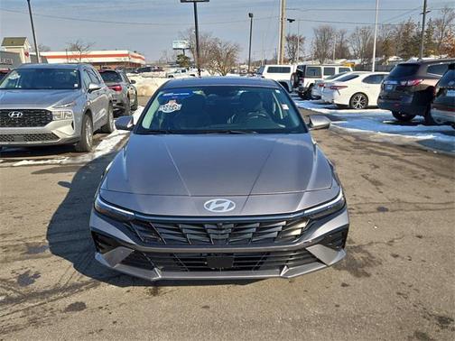 2024 Hyundai ELANTRA Limited