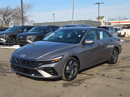 2024 Hyundai ELANTRA Limited