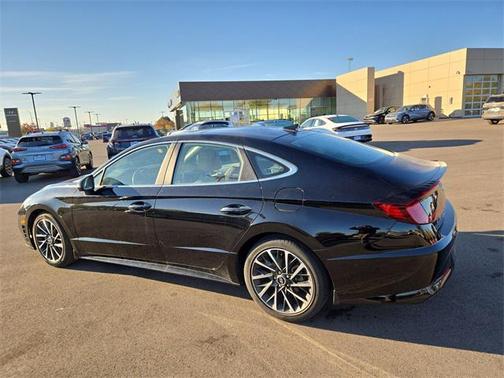 2023 Hyundai SONATA Limited