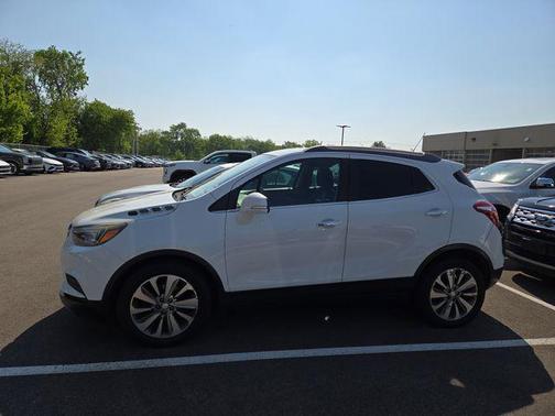 Summit White 2017 Buick Encore Preferred