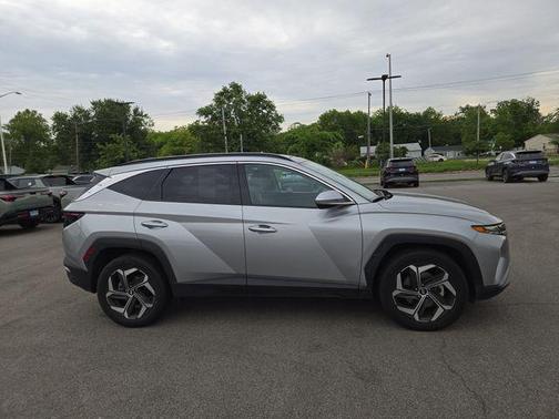 Shimmering Silver 2024 Hyundai TUCSON Limited