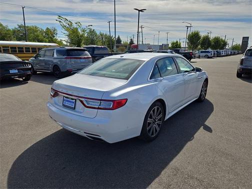 2017 Lincoln Continental Reserve