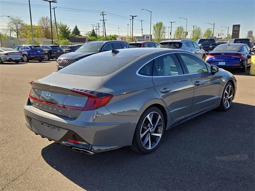 2022 Hyundai SONATA SEL Plus