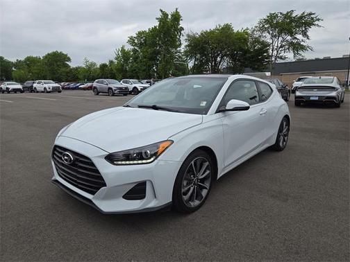 2020 Hyundai Veloster 2