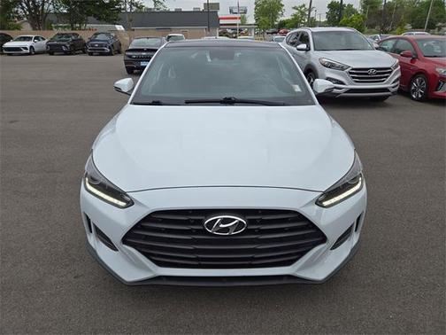2020 Hyundai Veloster 2