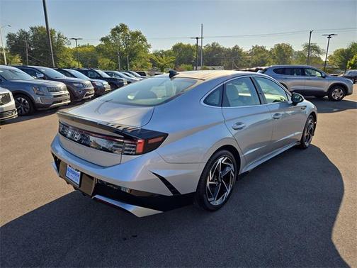 2024 Hyundai SONATA SEL